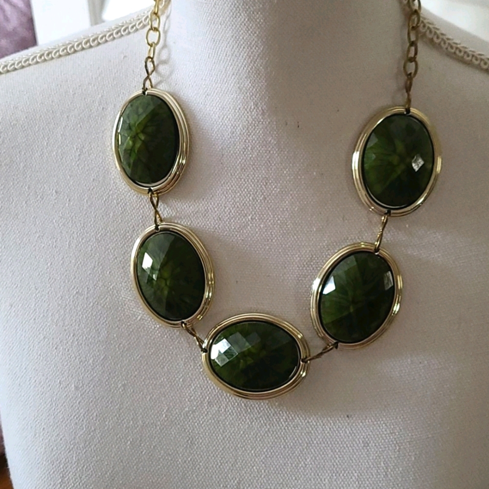 NWT Calvin Klein Statement Necklace & Earrings Set